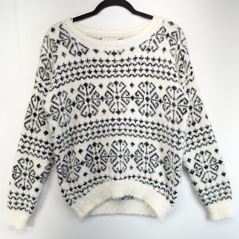 Joseph A Womens White Black Fair Isle Snowflake Eyelash Knit Fuzzy Sweater M